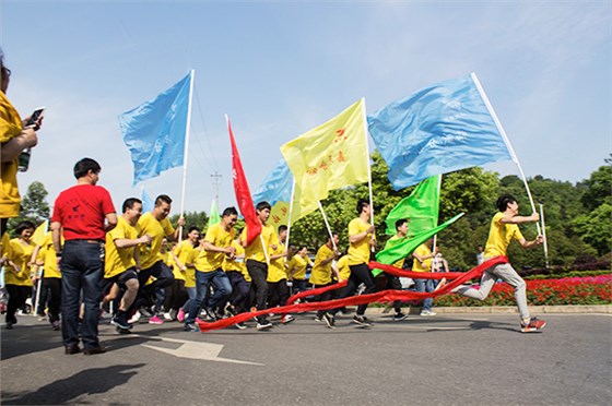 郴汽集團(tuán)組織開(kāi)展迎&ldquo;五一&rdquo;慶祝建司60周年智跑競(jìng)賽活動(dòng)