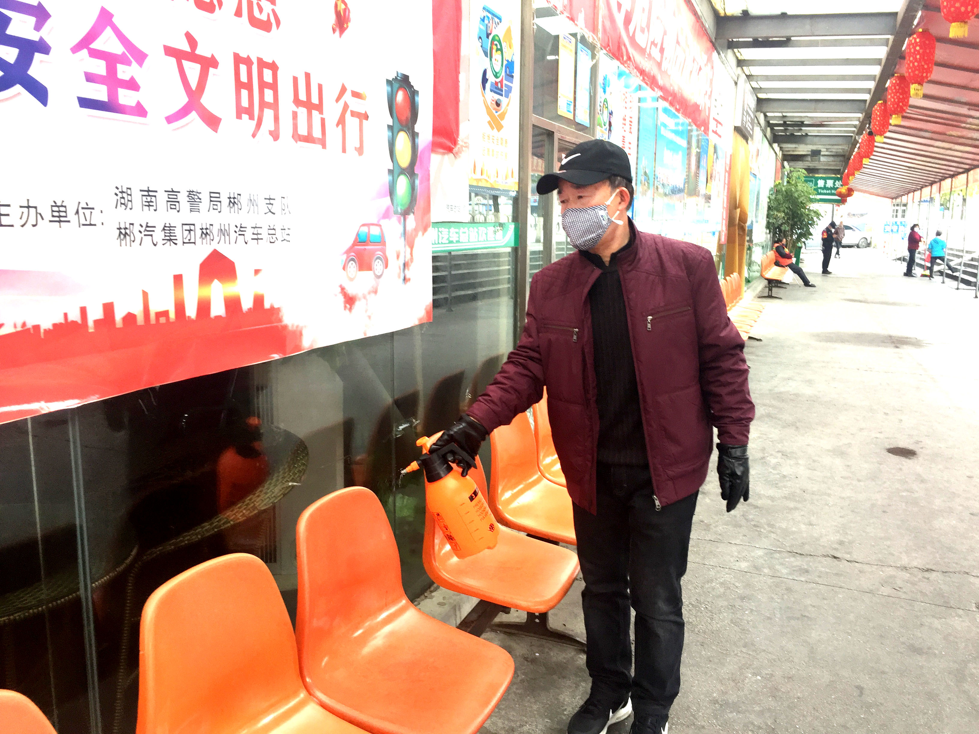 戰疫中的堅守者——丁新光 戰疫中的堅守者——丁新光