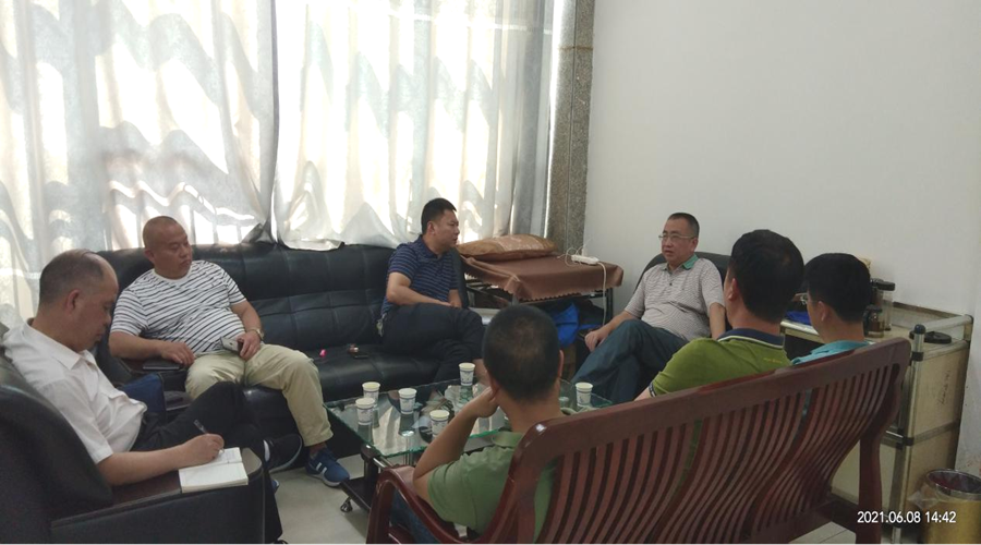 谷運東一行到安仁對各項工作及“鄉村行”工作進行調研 谷運東一行到安仁對各項工作及“鄉村行”工作進行調研